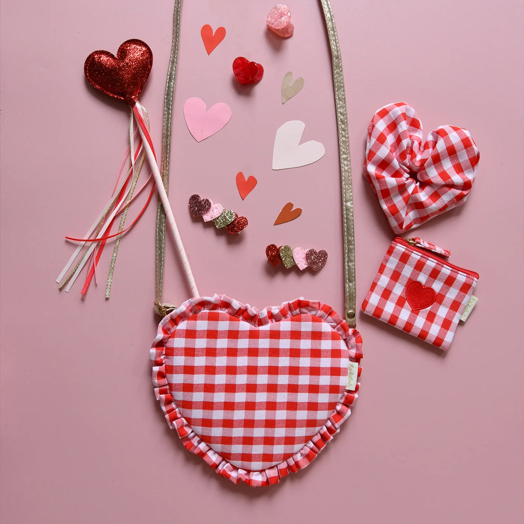 G2589R-BORSA A FORMA DI CUORE CON VOLANT A QUADRETTI